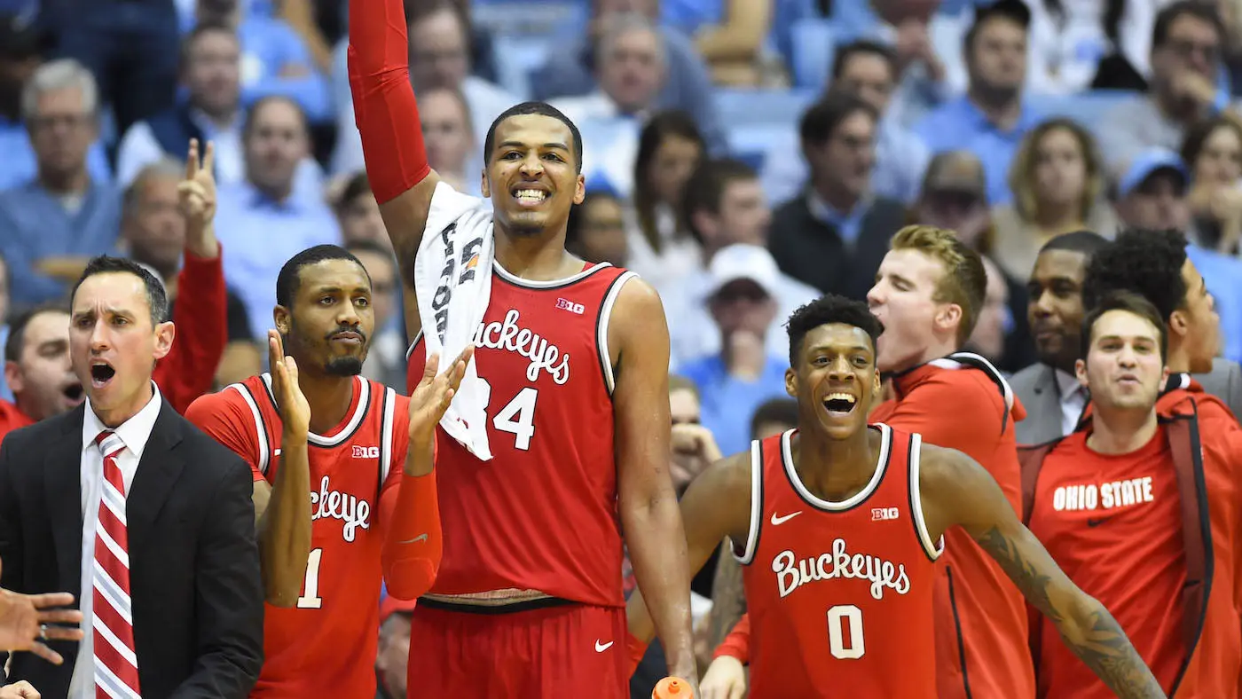 how many periods in college basketball