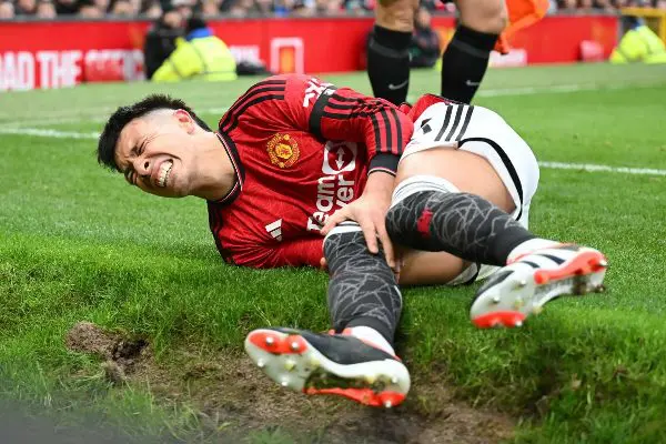 lisandro-martinez-injury