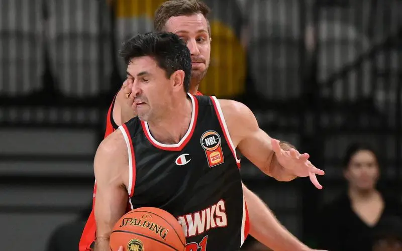 nbl-prediction-cairns-taipans-illawarra-hawks